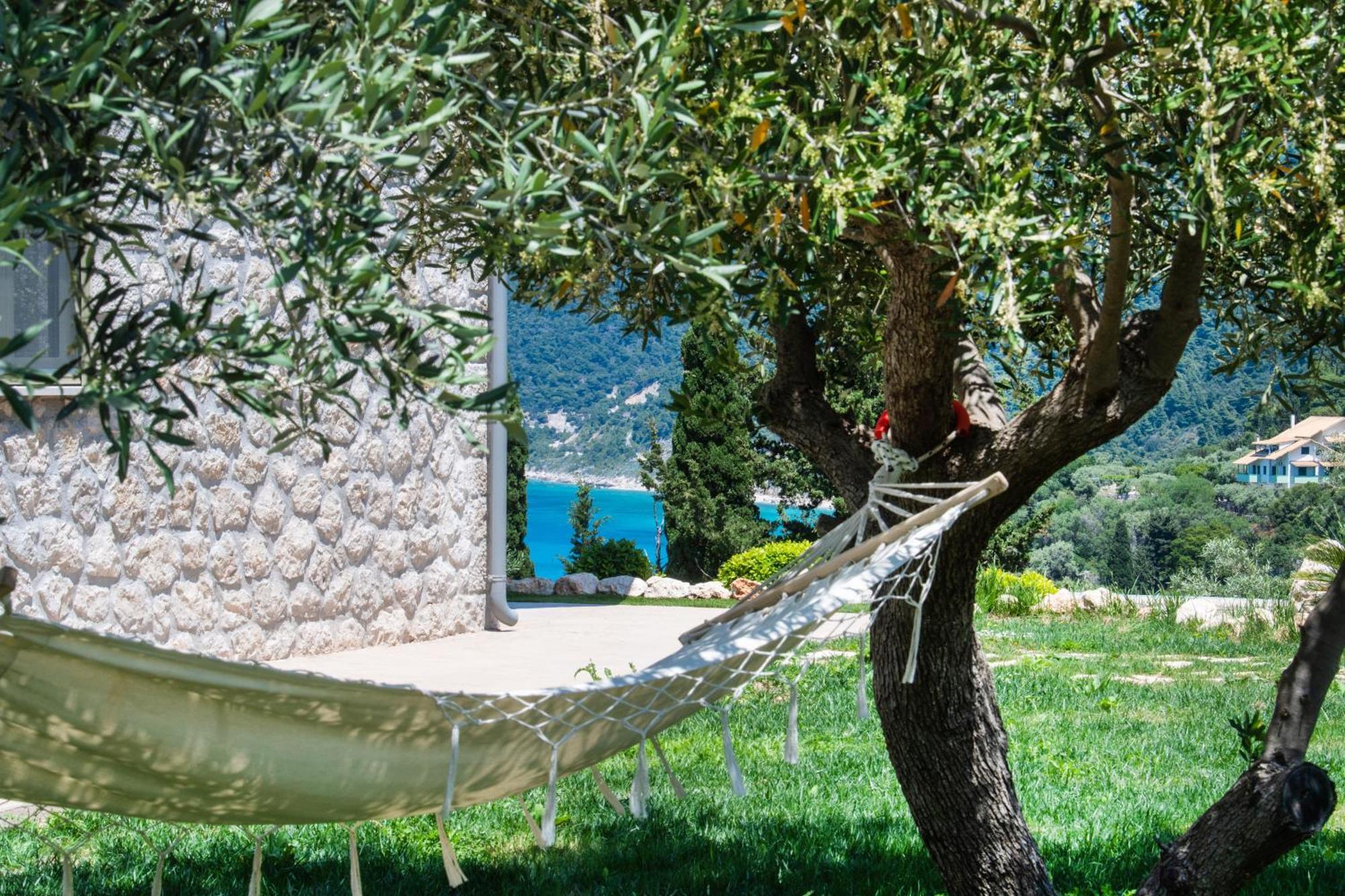 Mylos Mountain Villas- Villa Giorgio Áyios Nikítas Exteriör bild